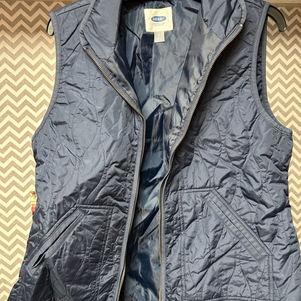 NEW Old Navy Dark Blue Quilted Vest NWT women’s large